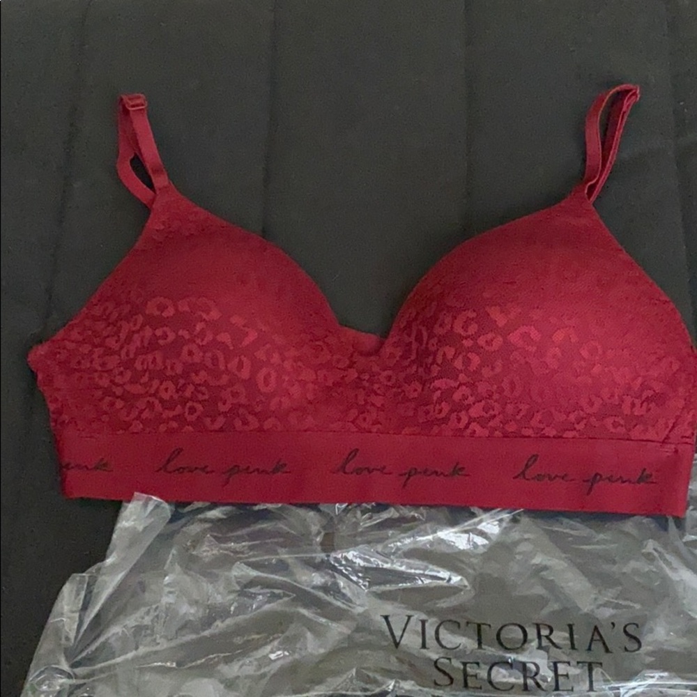 Brand NEW! Pink bra